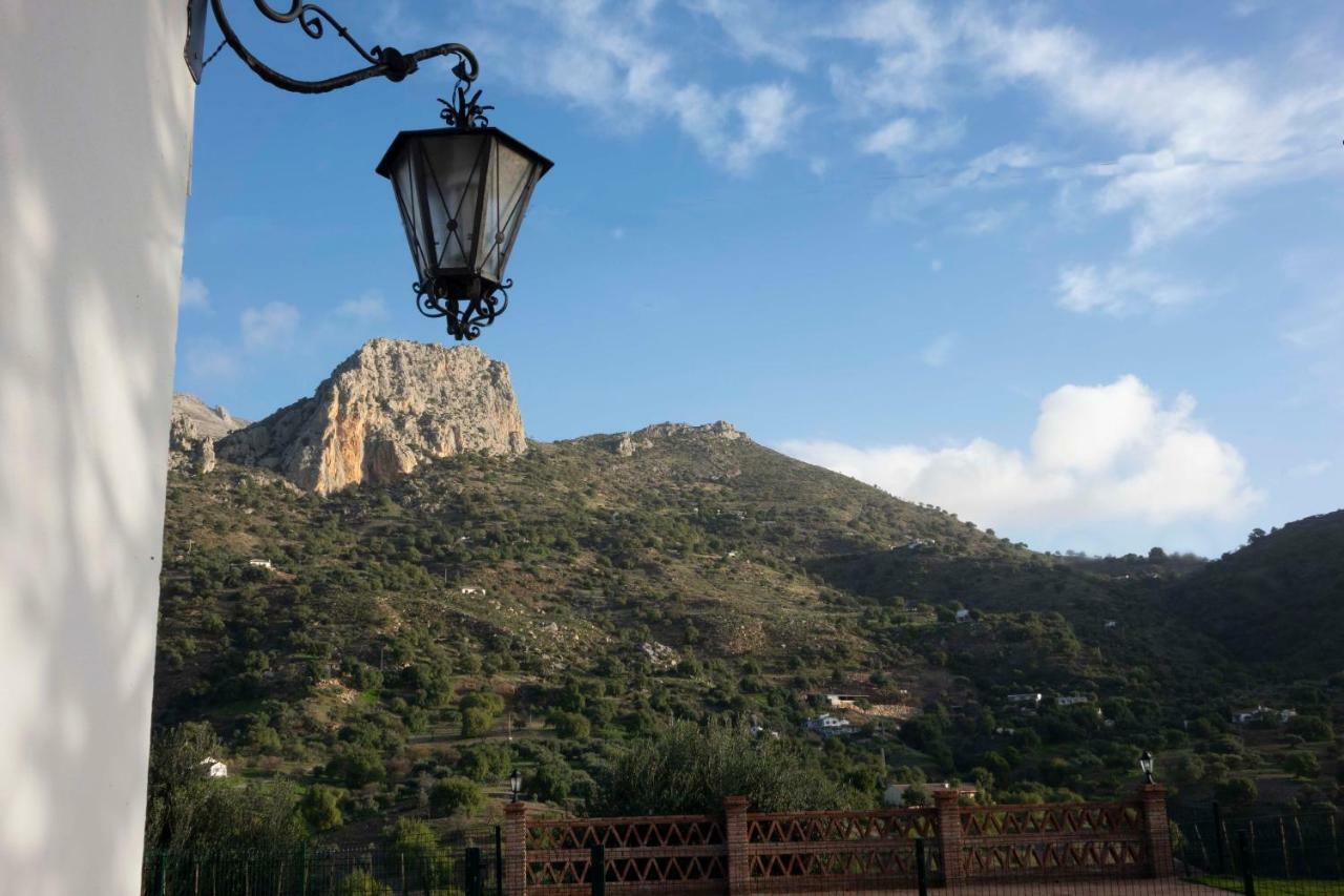 Apartmán Lagar Del Chorro Junto Caminito Del Rey Piscina Y Baloncesto Exteriér fotografie